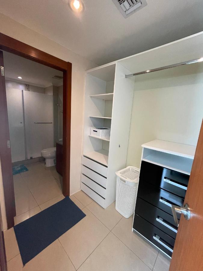 Apartamento Vista Al Rio Puerto Santana Riverfront 1 Гуаякиль Экстерьер фото